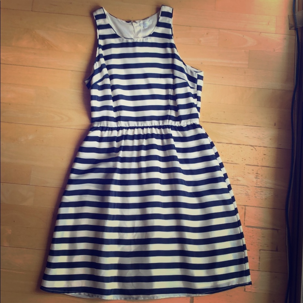 Small Elorie Summer Dress